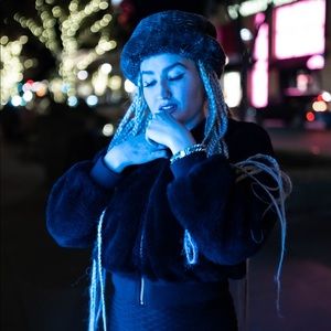 Meet your Posher, Claire